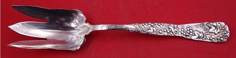Salad Serving Fork w/ grape motif  10